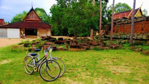 Vest way round Siem Reap - By Cycle